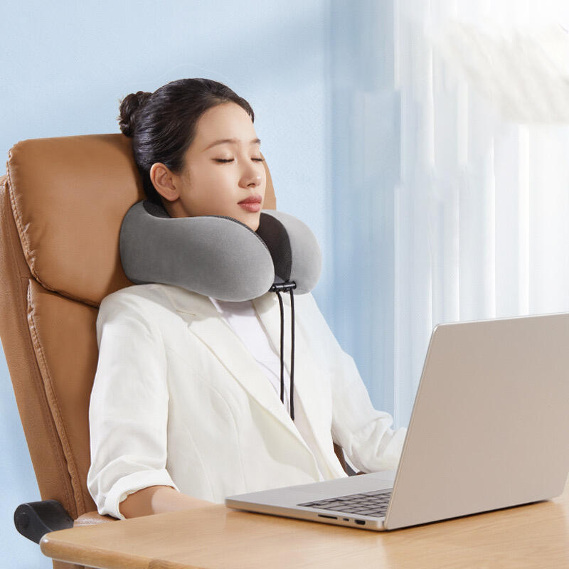 U-SHAPED TRAVEL NECK PILLOW