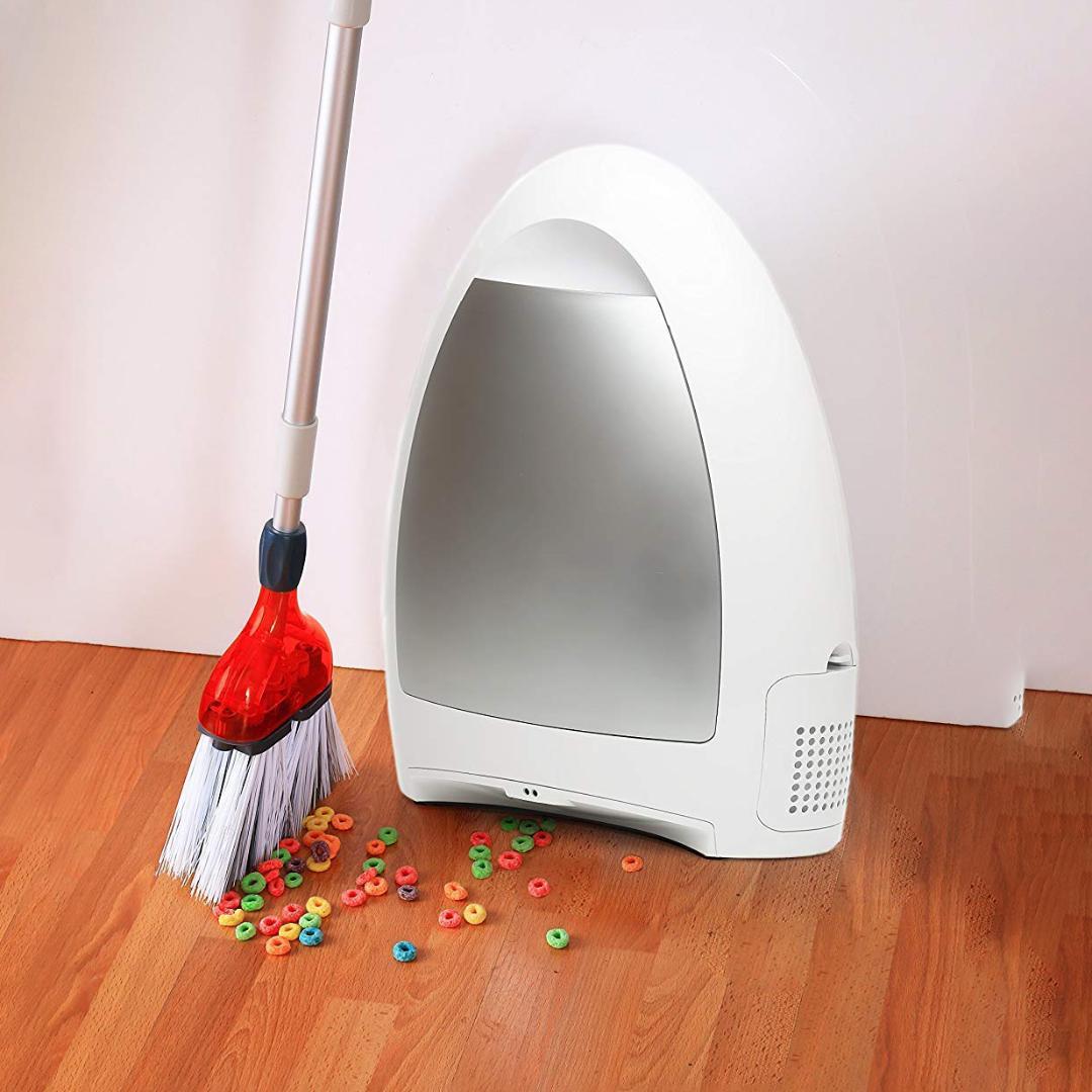 AUTOMATIC SWEEPING MACHINE