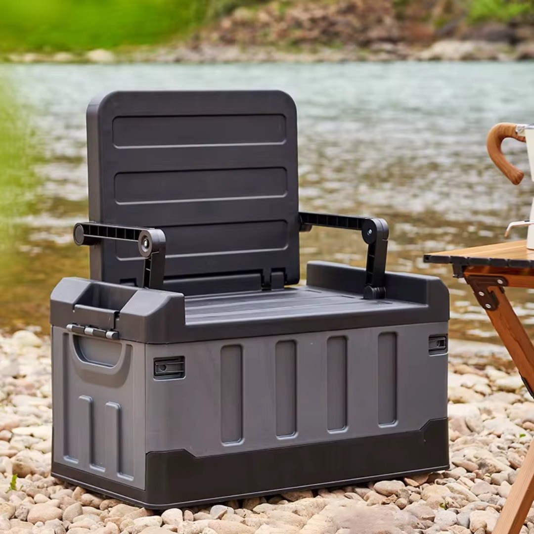 FOLDABLE CAMPING CHAIR WITH STORAG BOX